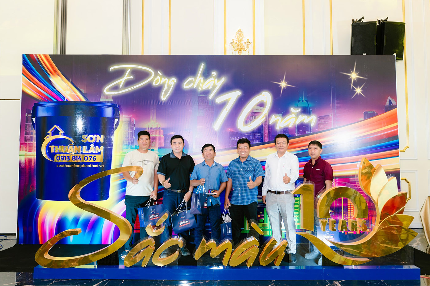 Sơn nước Lâm Đồng